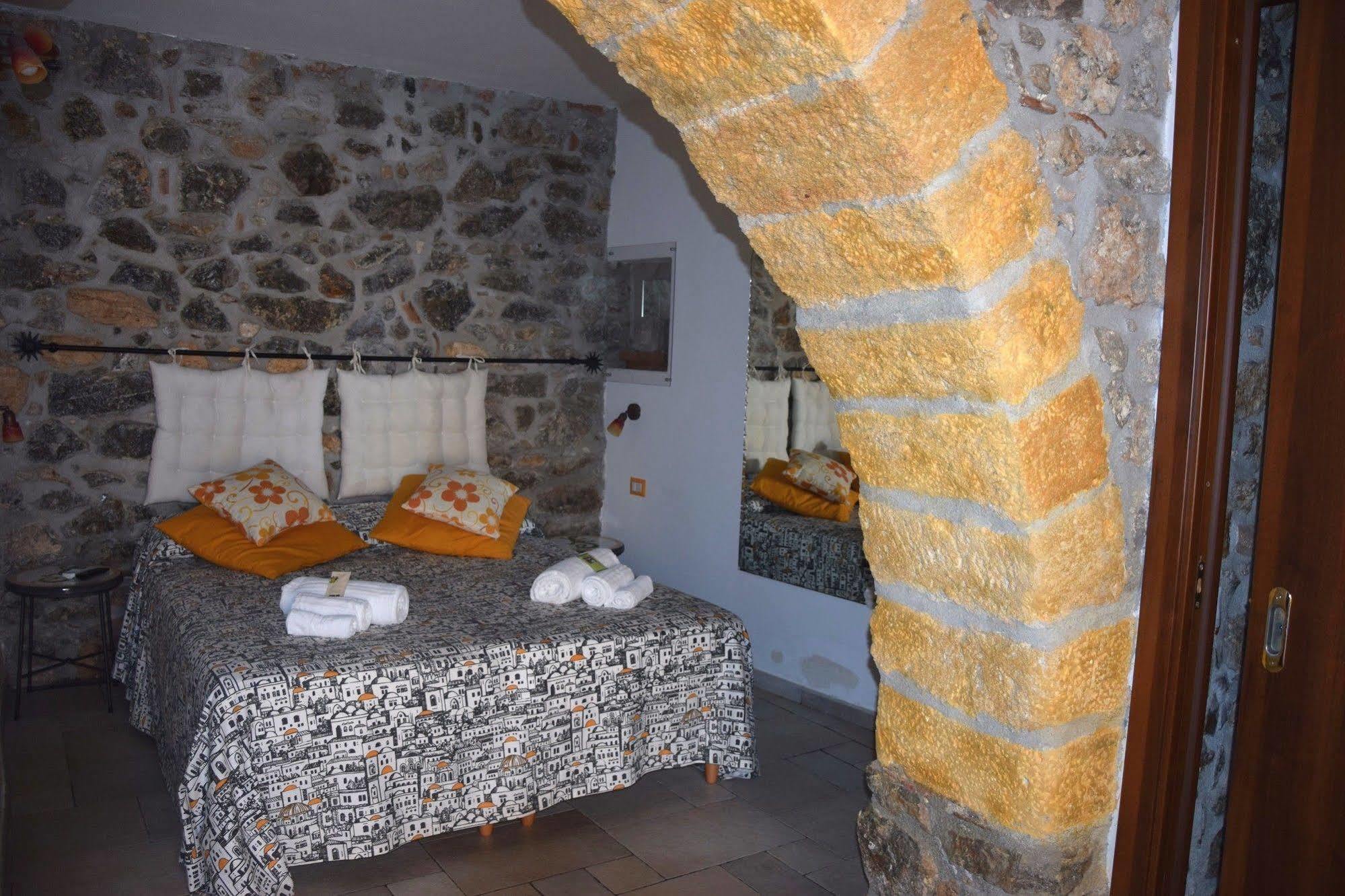 Bed and Breakfast La Casa del Geko Cefalú Exterior foto