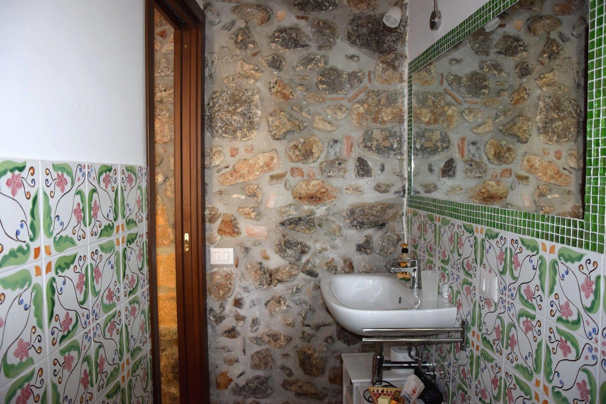 Bed and Breakfast La Casa del Geko Cefalú Exterior foto
